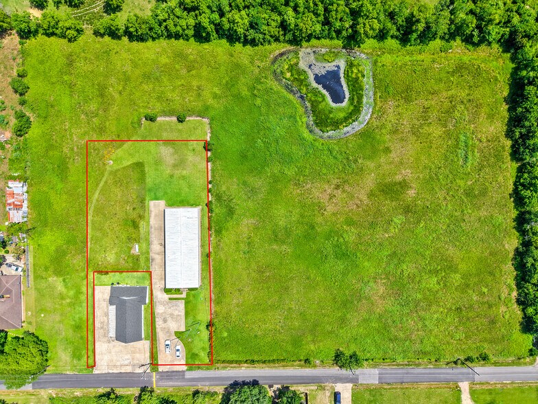 More Photos Of 4631 11th st, Brookshire Warehouse For Sale