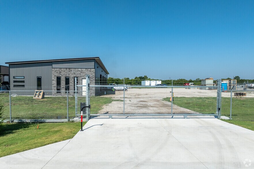 More Photos Of 3941 Ruger Dr, Royse City Industrial For Lease