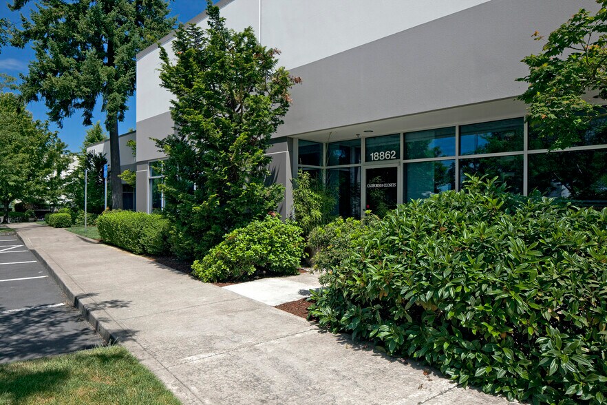 More Photos Of 18858-18862 SW Teton Ave, Tualatin Warehouse For Lease