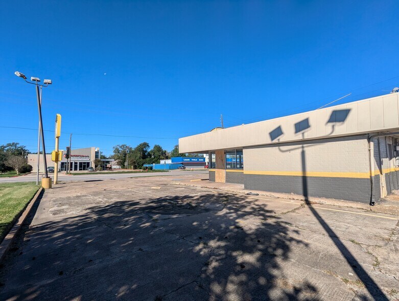 More Photos Of 1322 N 16th St, Orange Fast Food For Lease