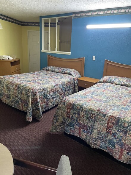 More Photos Of 1714 E Us-190 Hwy, Copperas Cove Hotel For Sale