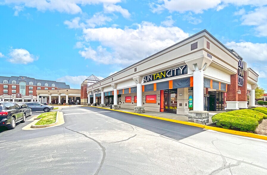 More Photos Of 2573 Richmond Rd, Lexington Unknown For Lease