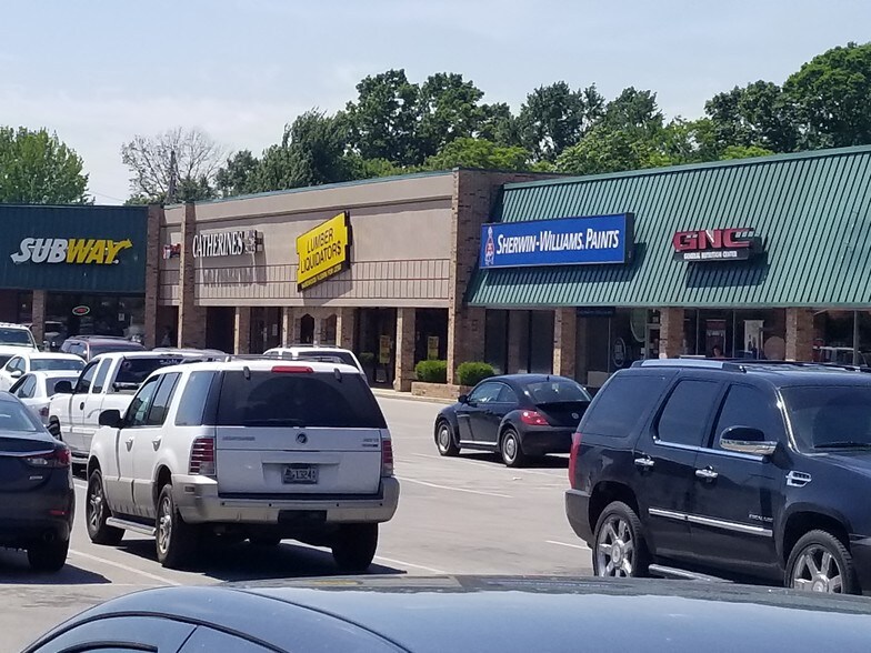 More Photos Of 5222 Dixie Hwy, Louisville General Retail For Lease