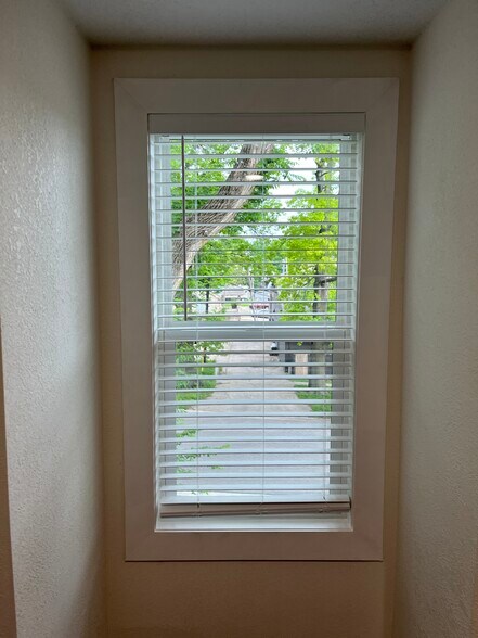 More Photos Of 912 Indiana St, Lawrence Apartments For Sale