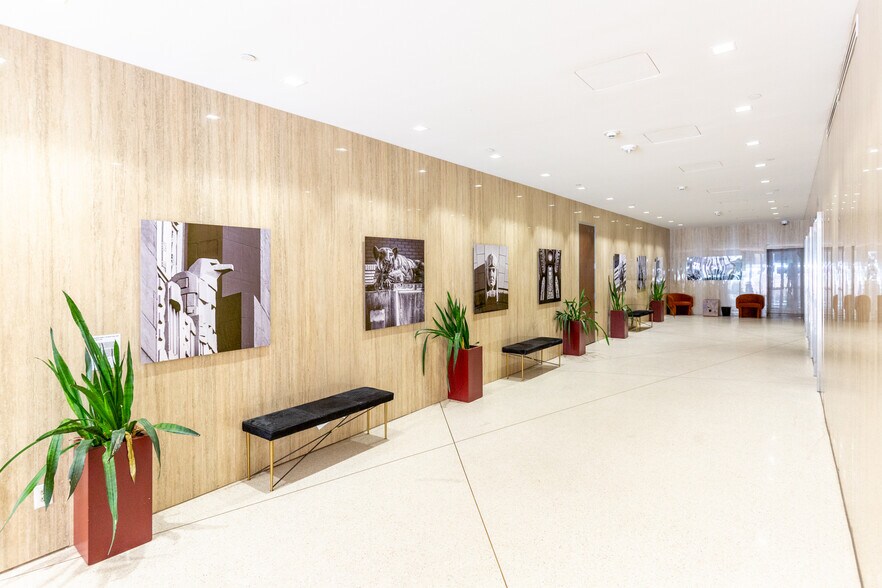 More Photos Of 515 Houston St, Fort Worth Office For Sale