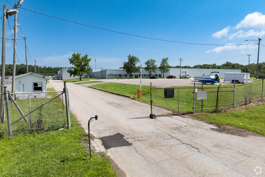 More Photos Of 50 Greenhill Rd, Eldorado Warehouse For Lease