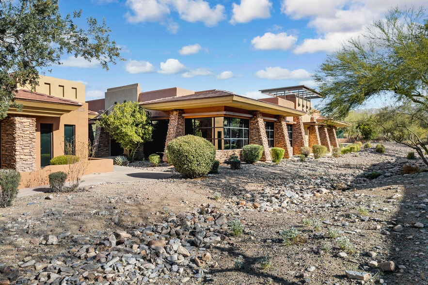 More Photos Of 9927 E Bell Rd, Scottsdale Medical For Sale