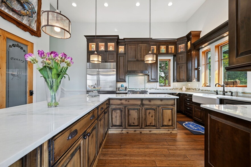 More Photos Of 124 Lafitte St, Mandeville Hospitality For Sale