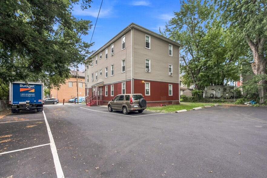 More Photos Of 32 Northeast St, Woonsocket Apartments For Sale