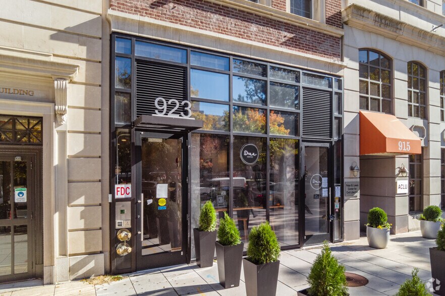 More Photos Of 923 15th St NW, Washington Office For Lease