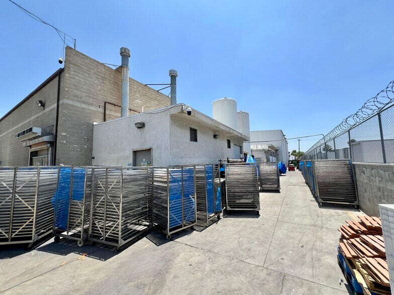 More Photos Of 1641 N 8th St, Colton Food Processing For Lease