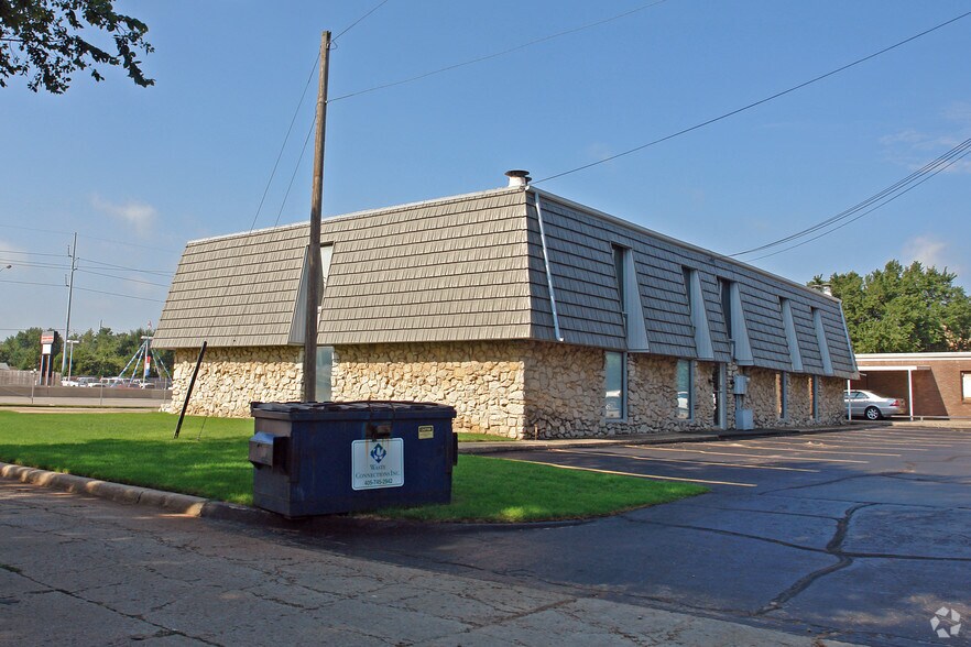 More Photos Of 2701 NW 39th St, Oklahoma City Office For Sale