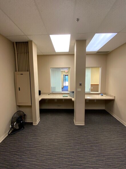 More Photos Of 3436-3500 Granite Cir, Toledo Medical For Lease