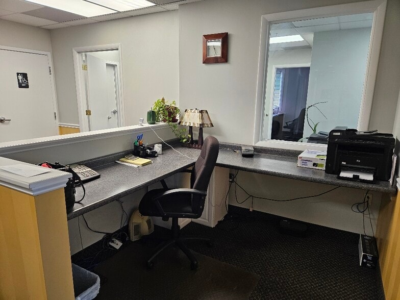 More Photos Of 3859-3871 Plaza Dr, Fairfax Office For Sale