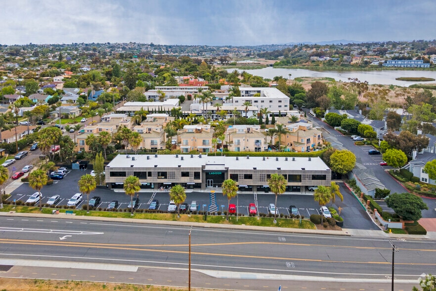 More Photos Of 2110 S Coast Hwy 101, Oceanside Loft Creative Space For Lease