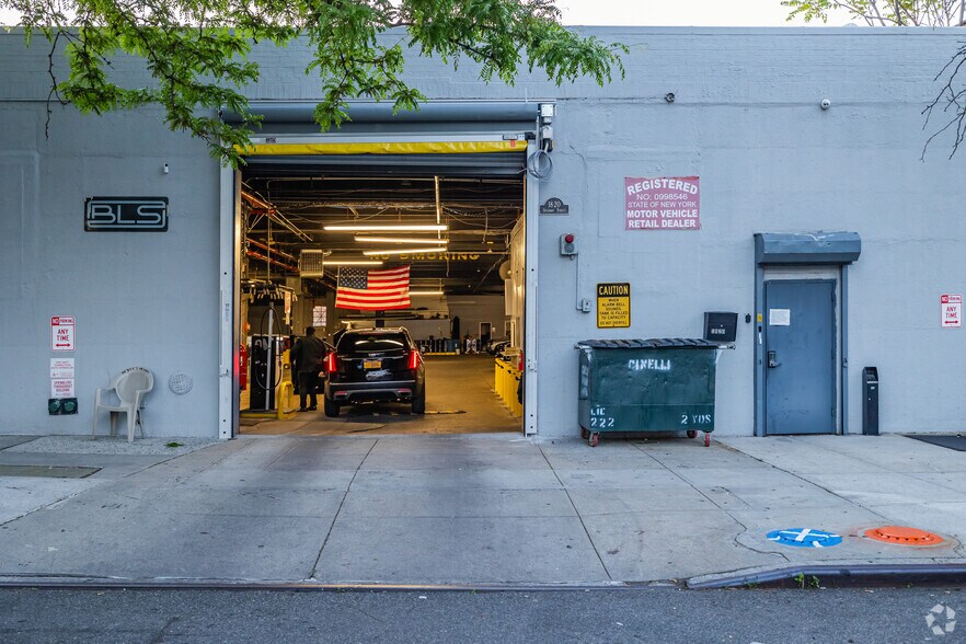 More Photos Of 1821 Steinway Pl, Astoria Warehouse For Sale