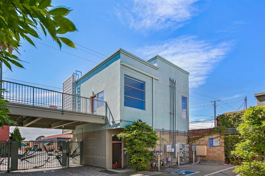 More Photos Of 2831-2849 7th St, Berkeley Office For Sale