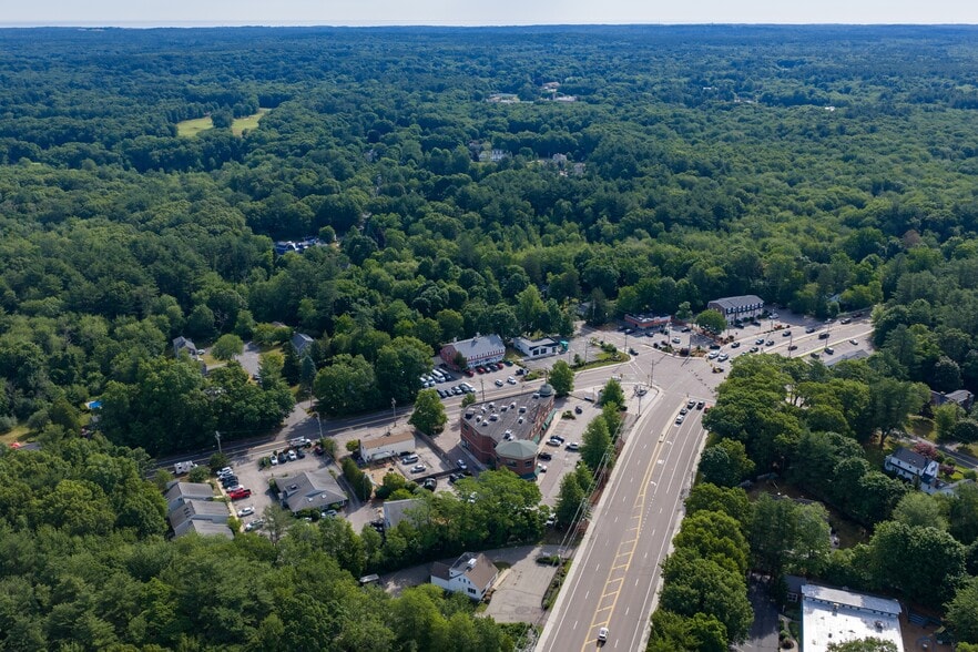 More Photos Of 1 Derby St, Hingham Storefront Retail Office For Lease