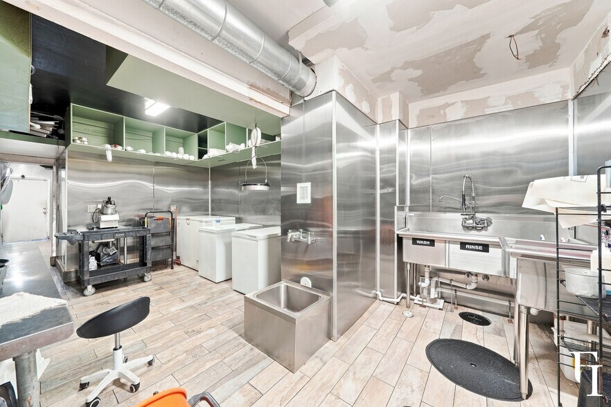 More Photos Of 1353 SW 1st St, Miami Storefront Retail Residential For Sale