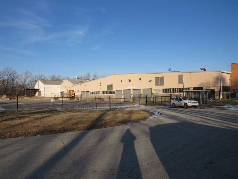 More Photos Of 1500 E Murden St, Kokomo Warehouse For Lease