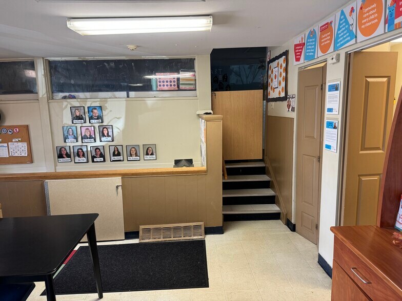 More Photos Of 4717 W Crystal Lake Rd, Mchenry Daycare Center For Sale