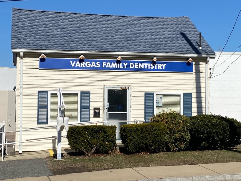 Primary Photo Of 263 Washington St, Dedham Office For Lease
