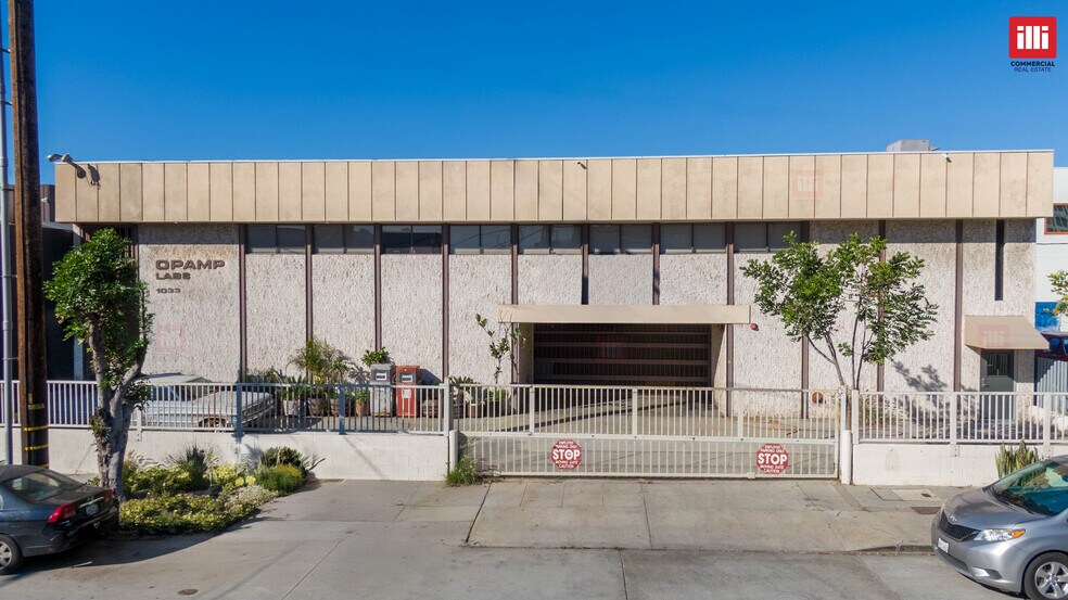 More Photos Of 1033 N Sycamore Ave, Los Angeles Flex For Lease
