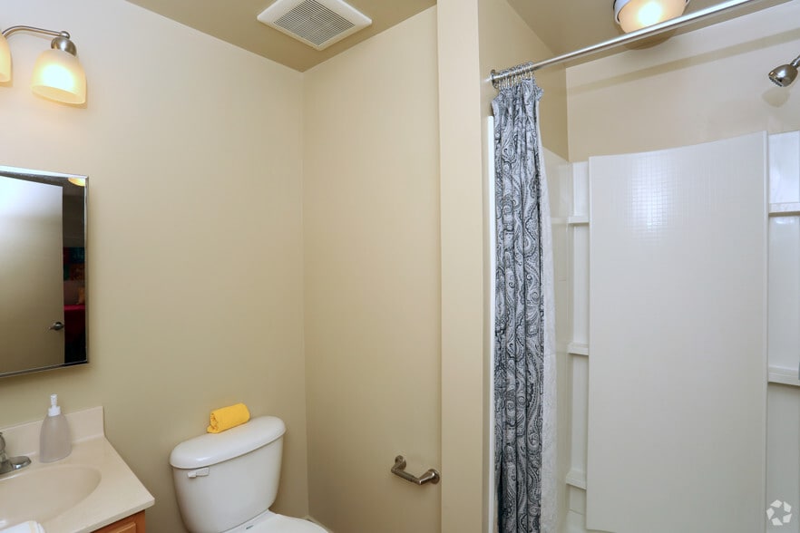 More Photos Of 30 W Biddle St, Baltimore Apartments For Lease