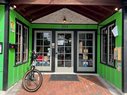 More Photos Of 304 Flagler Ave, New Smyrna Beach Storefront For Sale
