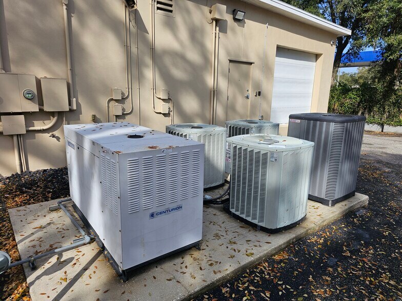 More Photos Of 907 S Woodland Blvd, Deland Office For Sale