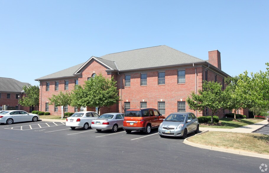 More Photos Of 100 Dorchester Sq, Westerville Medical For Lease