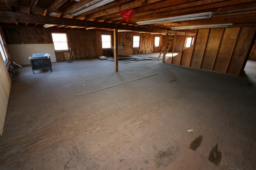 More Photos Of 657 Red Lion Rd, Huntingdon Valley Office Residential For Sale
