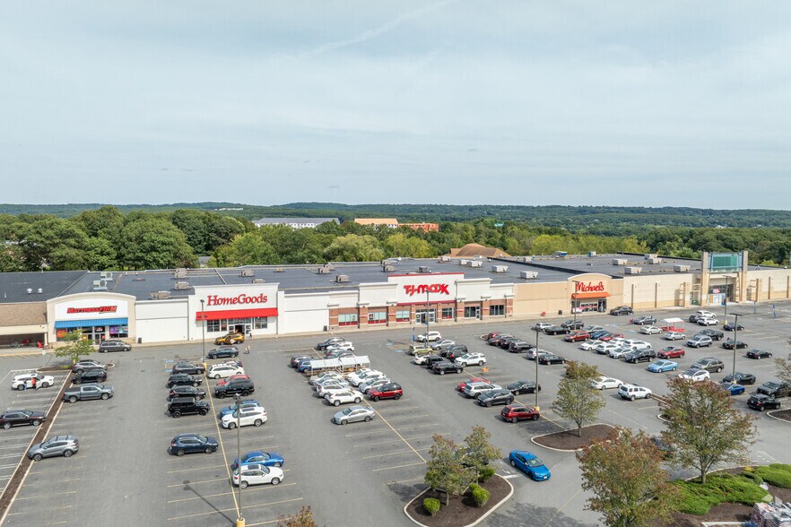 More Photos Of 525-543 Lincoln St, Worcester Unknown For Lease