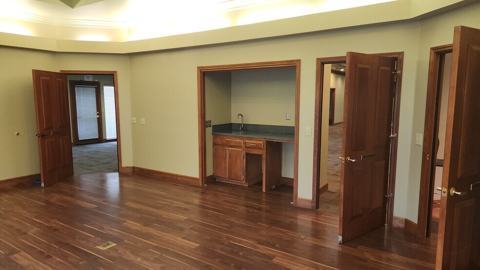 More Photos Of 1367 E Lassen Ave, Chico Office For Sale