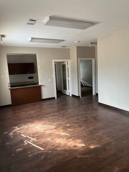 More Photos Of 649 Alsbury Blvd, Burleson Medical For Lease