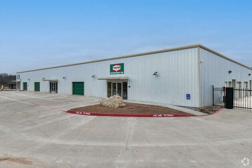More Photos Of 3501 Tin Top Hwy, Granbury Industrial For Lease