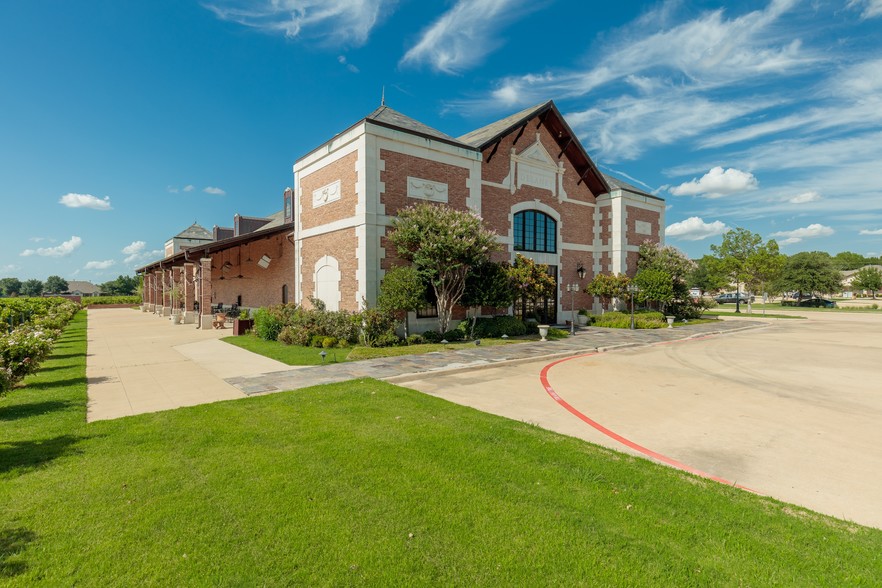 Primary Photo Of 2000 Champagne Blvd, Grapevine Winery Vineyard For Sale