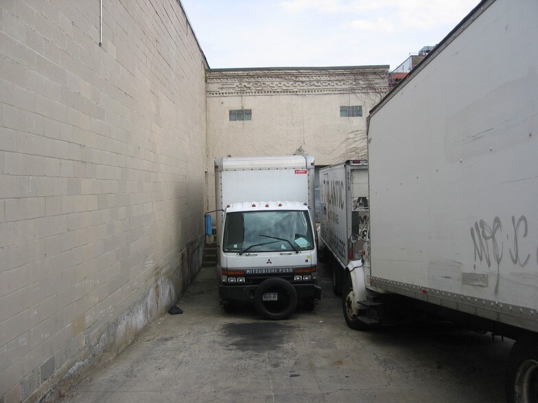 More Photos Of 38-65 12th St, Long Island City Industrial For Sale