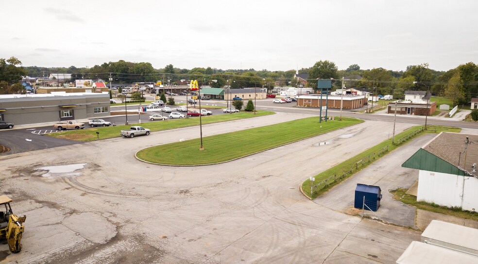 More Photos Of 832 N Main St, Franklin Land For Sale