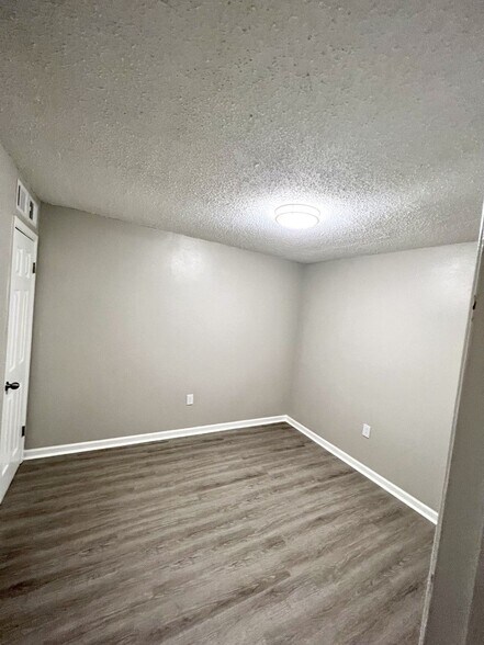 More Photos Of 3605 Gautier Vancleave Rd, Gautier Apartments For Sale