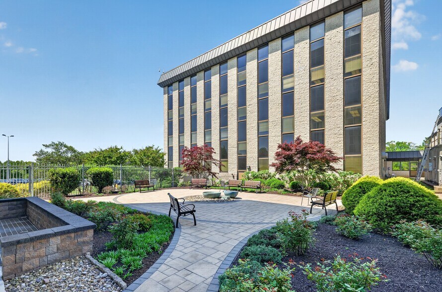 More Photos Of 5445-5601 Loch Raven Blvd, Baltimore Medical For Lease