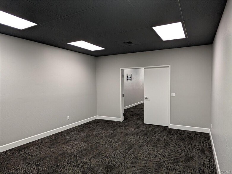 More Photos Of 635 W Main St, Merced Office For Sale