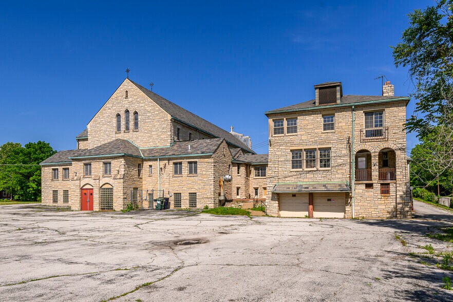 More Photos Of 6300 Minnesota Ave, Saint Louis Religious Facility For Sale