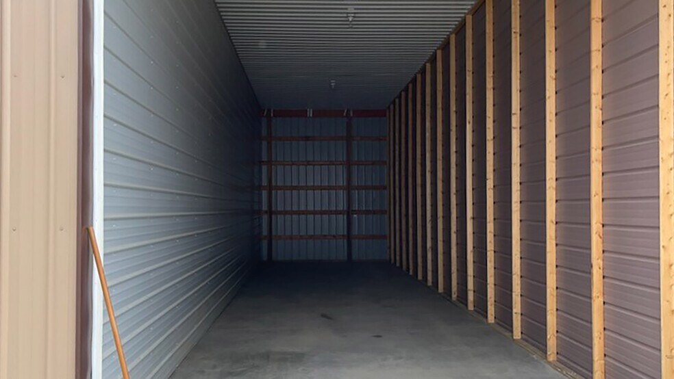 More Photos Of 202 E Ethel St, Drexel Self Storage For Sale