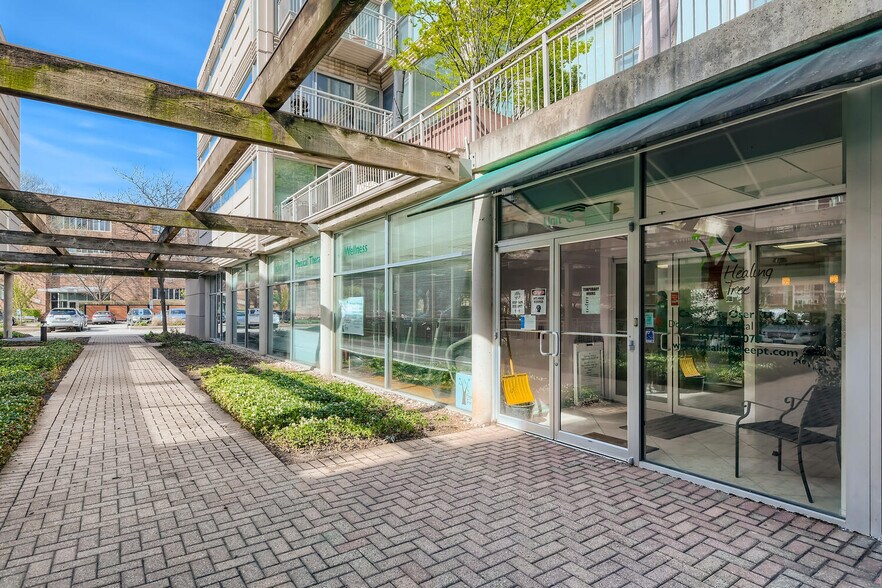 More Photos Of 1100 Central Ave, Wilmette Apartments For Lease