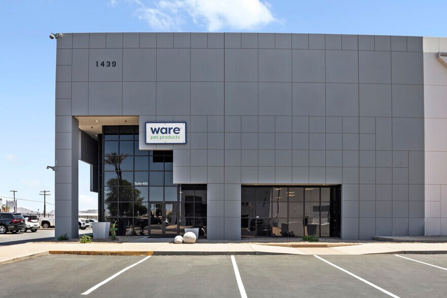 More Photos Of 1439 S 40th Ave, Phoenix Warehouse For Lease