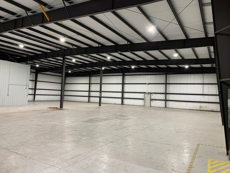 More Photos Of 115 S 84th Ave, Wausau Warehouse For Sale