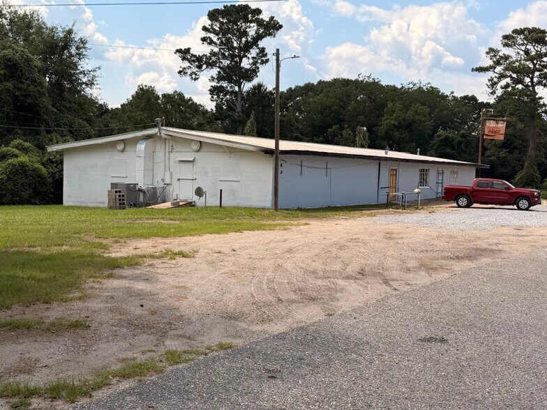 More Photos Of 1095 US Highway 231, Brundidge Freestanding For Sale