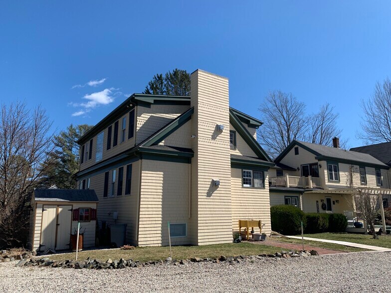 More Photos Of 15 Locke St, Kennebunkport Hospitality For Sale