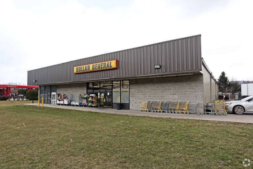 Primary Photo Of 1548 State Rd, Duncannon General Retail For Lease